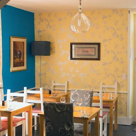 La Petite 3*